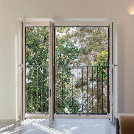 Lägenhet Eugenia - By Myhomeincomo