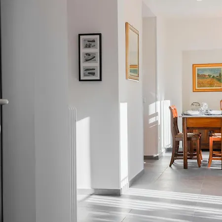 Eugenia - By Myhomeincomo Carate Urio