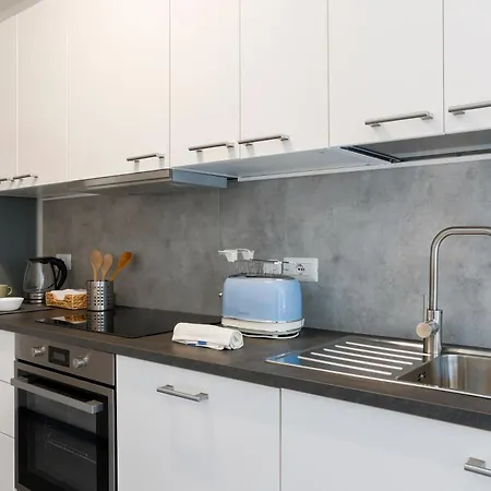 Lägenhet Eugenia - By Myhomeincomo