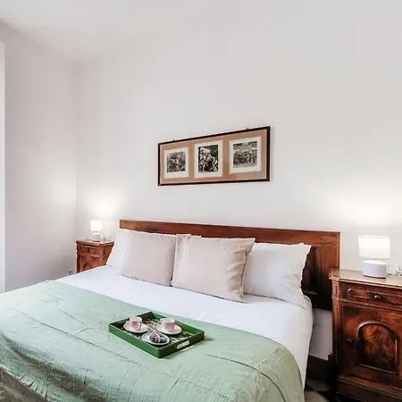 Eugenia - By Myhomeincomo Lägenhet *