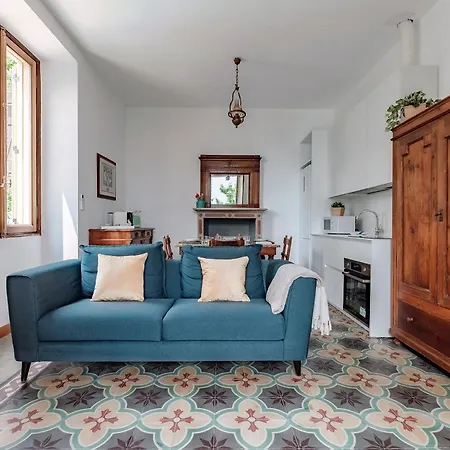 Lägenhet Eugenia - By Myhomeincomo