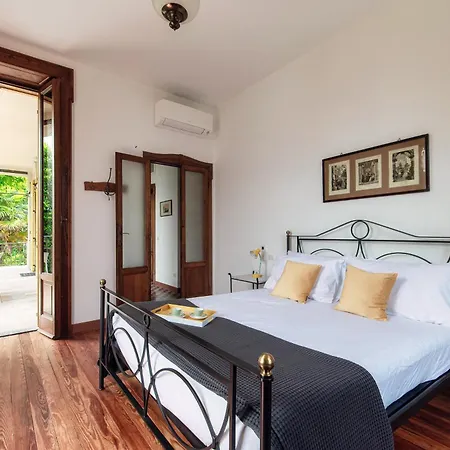 Eugenia - By Myhomeincomo Lägenhet