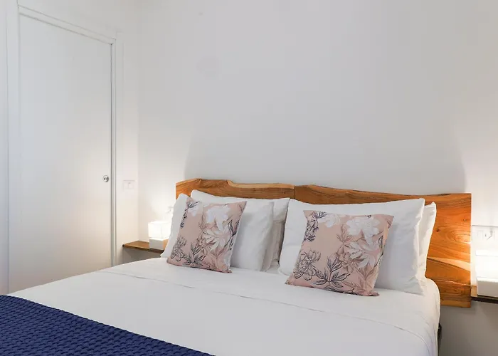 Eugenia - By Myhomeincomo Carate Urio