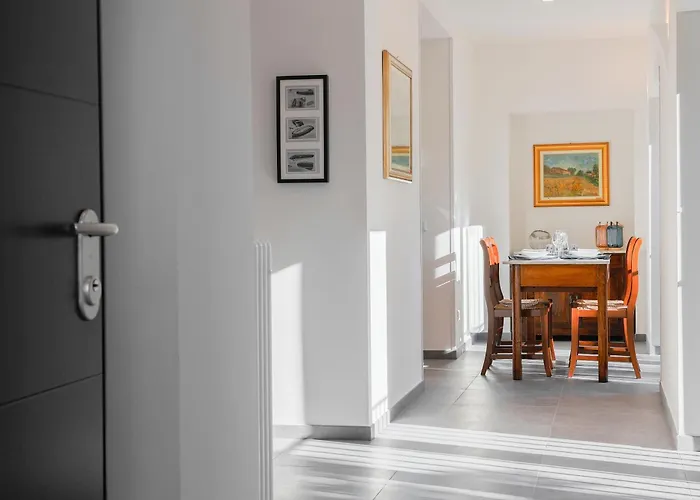 Eugenia - By Myhomeincomo Carate Urio