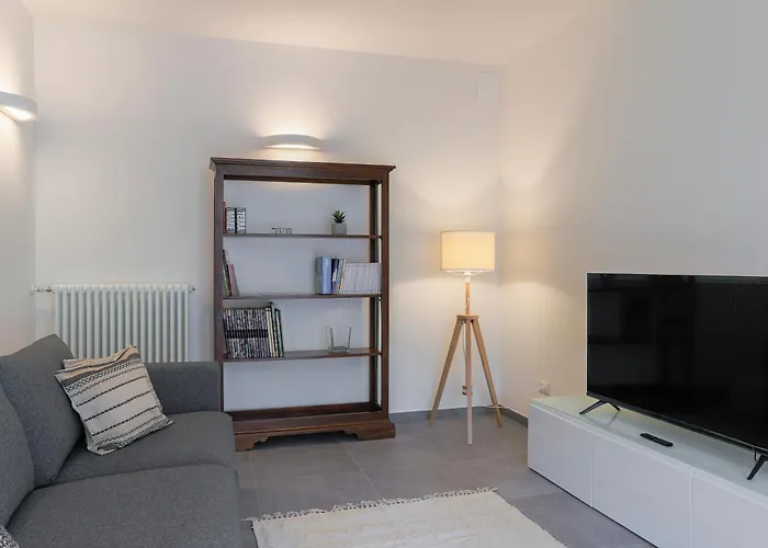 דירה Eugenia - By Myhomeincomo *