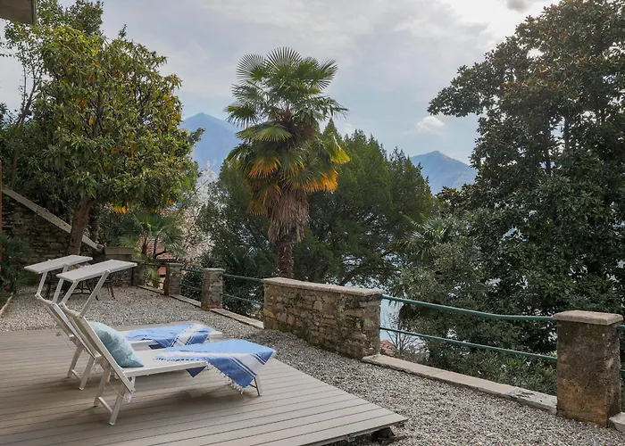 Eugenia - By Myhomeincomo דירה *