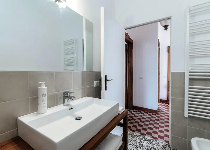 Eugenia - By Myhomeincomo Carate Urio