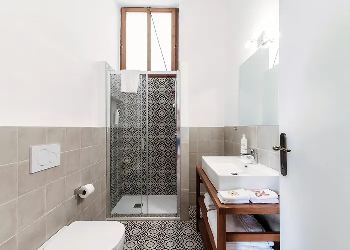 Eugenia - By Myhomeincomo