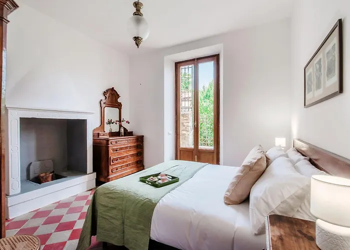 Appartement Eugenia - By Myhomeincomo