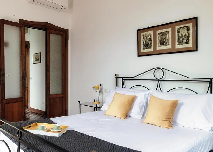 Eugenia - By Myhomeincomo Carate Urio