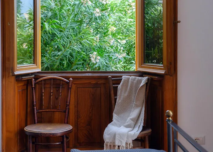 Eugenia - By Myhomeincomo Carate Urio