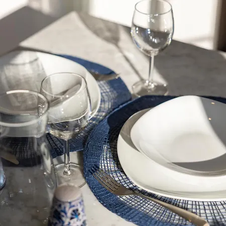 Eugenia - By Myhomeincomo * Carate Urio