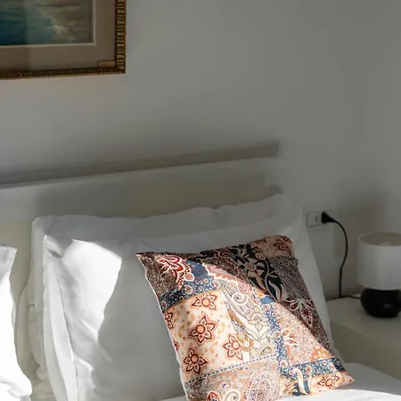 Eugenia - By Myhomeincomo Carate Urio