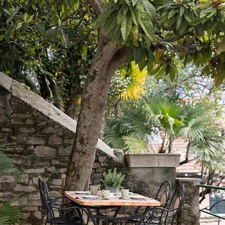 Eugenia - By Myhomeincomo