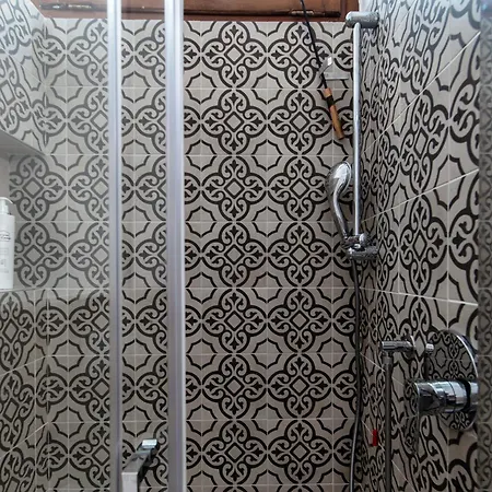 アパート Eugenia - By Myhomeincomo Carate Urio