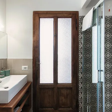 アパート Eugenia - By Myhomeincomo *